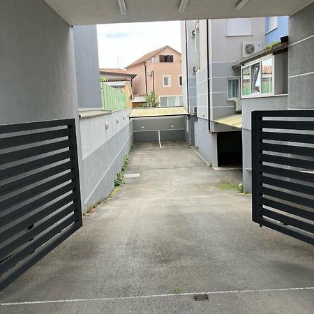 Apartment Capriati With Parking Garage Umag Kültér fotó
